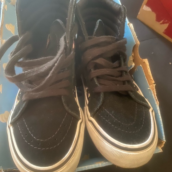 Vans x Toy Story Buzz Lightyear Black Print Sk8 Hi - Picture 2 of 5